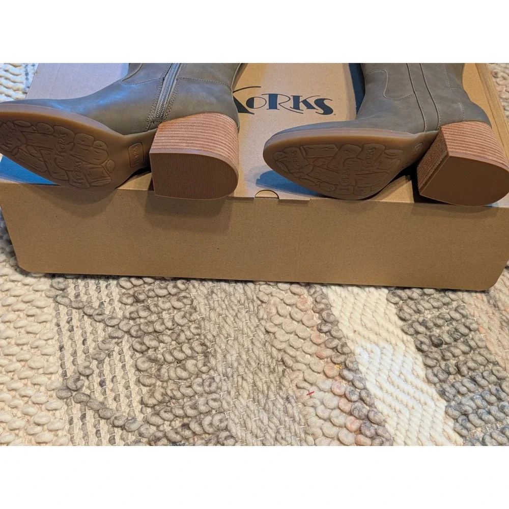 NIB Korks Womens Taupe Tall Knee High Block Heel Boots Almond Toe Size 7M